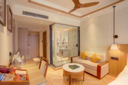 family_executive_twin_03_comp